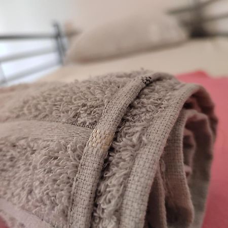 Hostel Rasema โตรกีร์ ภายนอก รูปภาพ
