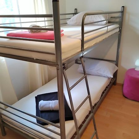Hostel Rasema โตรกีร์ ภายนอก รูปภาพ